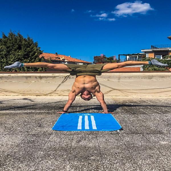 acrobatic_coach