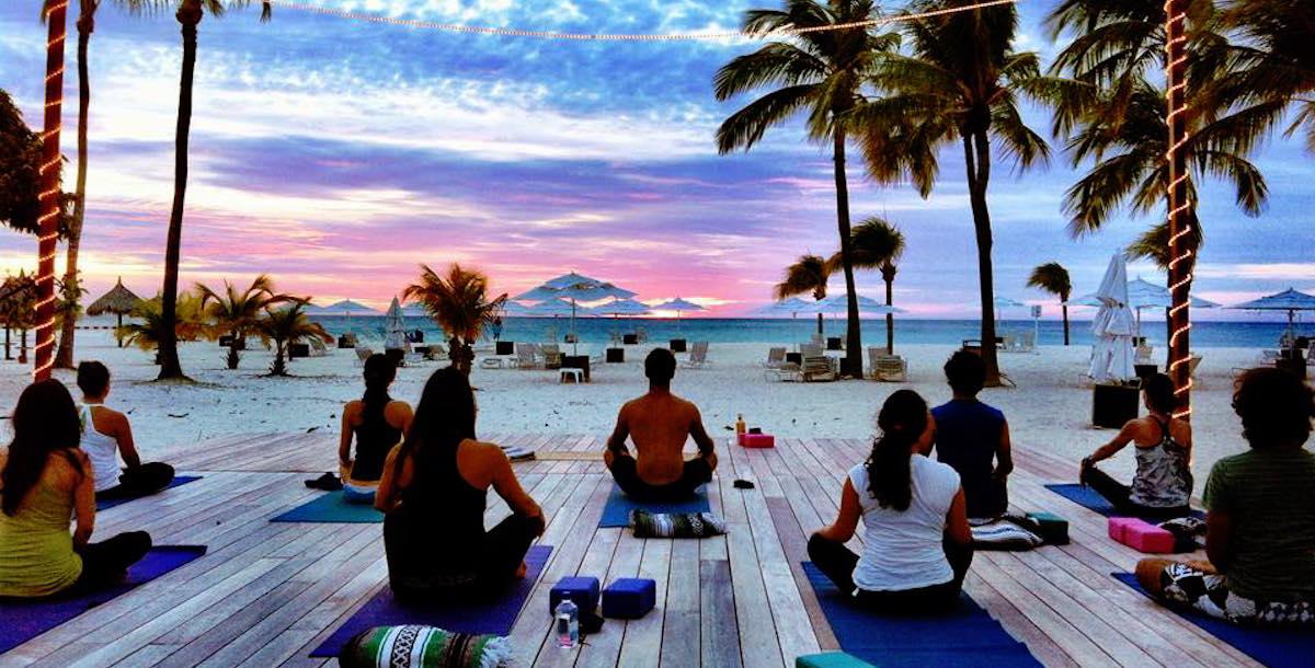 30 Day Yoga Challenge Mini-Course 30 Day Yoga Challenge Mini-Course